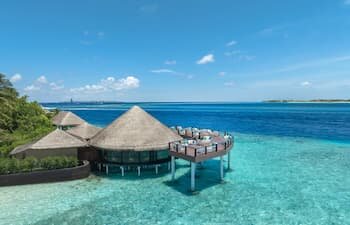 Kandolhi Bar overwater deck