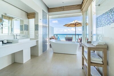 Ocean Villa with private pool and panoramic sea views