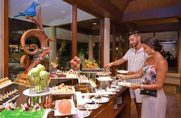 All meals buffet dining at Adaaran Select Hudhuran Fushi