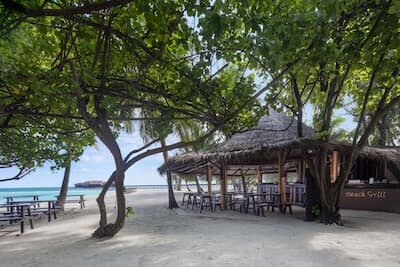 Beach Grill casual dining at Adaaran Select Hudhuran Fushi