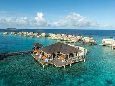 Azzurro Restaurant and Bar overwater deck