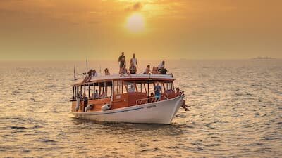 Sunset cruise on a traditional dhoni at Brennia Kottefaru